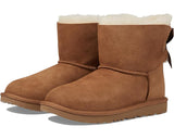Kids' UGG Mini Bailey Bow II in Chestnut